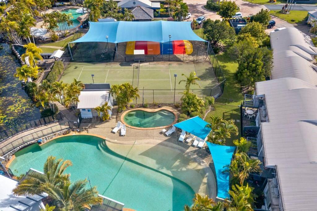 2 Bedroom Ground Level Villa In Tropical 4* Resort Noosaville Eksteriør billede